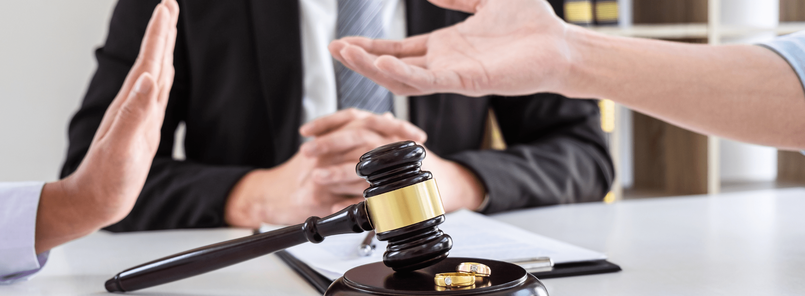 Causales de divorcio en Colombia y cómo probarlas legalmente